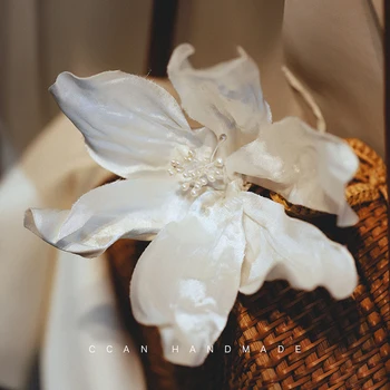 Görmek gibi el yapımı saten petal firkete yan gelin düğün headdress stüdyo fotoğrafçılığı makyaj modelleme elbise aksesuarları