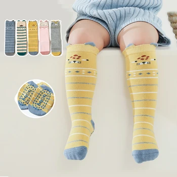 Yenidoğan Çorap Diz Yüksek Bebek Kız Uzun Tüp Çorap Anti Kayma Karikatür Hayvan Bebek Bebek Çorap Yürümeye Başlayan Çocuk bacak ısıtıcısı Kaymaz Çorap